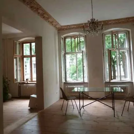 Classy, Bright Kreuzberg